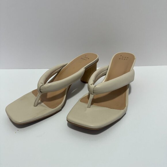 A NEW DAY Women's Elvie Sandal Pump Tan & Cream; Size: 8; Excellent Condition - Picture 1 of 5